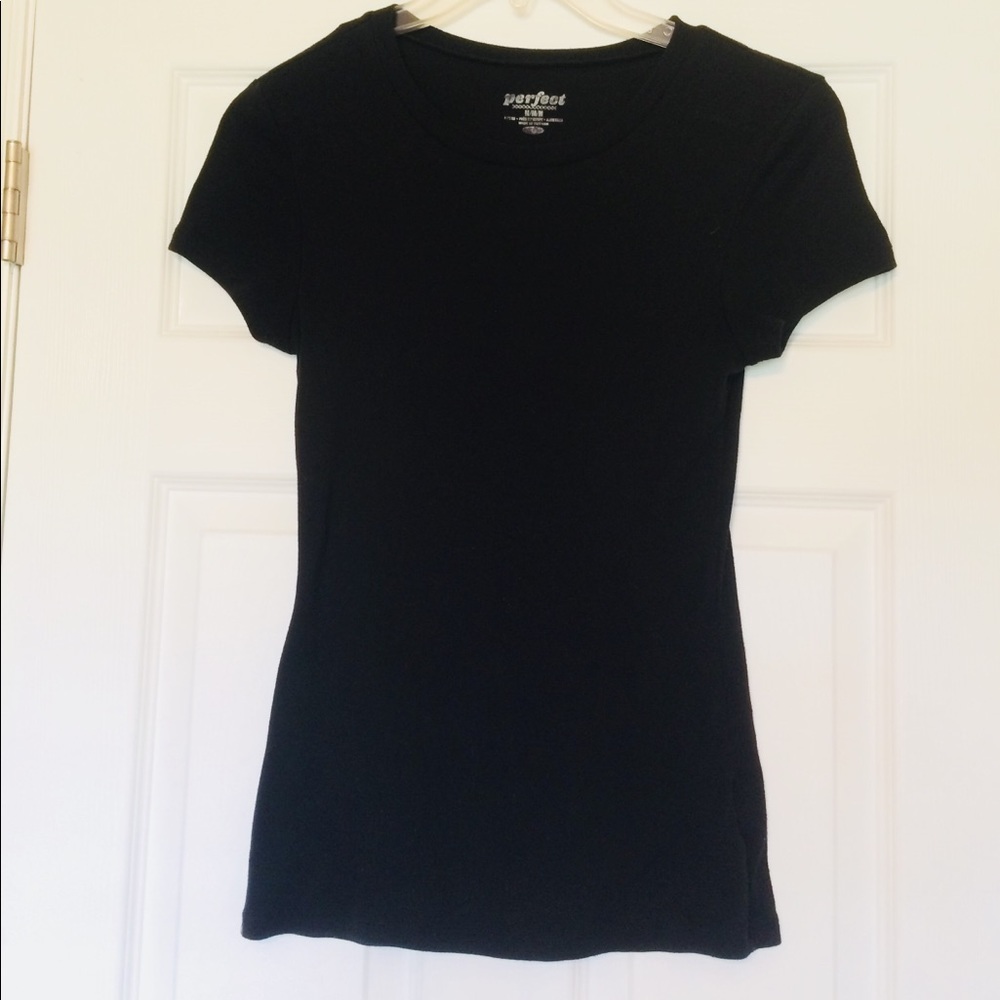 3 for $8 ☀️ Black Old Navy Tee Shirt
